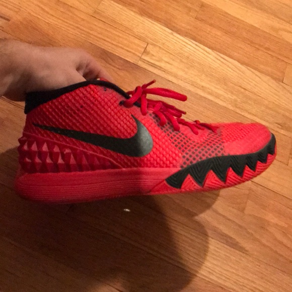nike kyrie 1 rosse